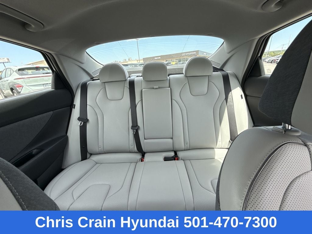 2025 Hyundai ELANTRA Limited