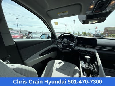 2025 Hyundai ELANTRA Limited