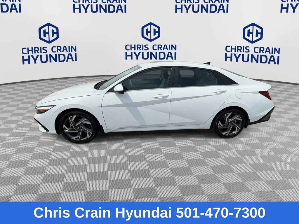 2025 Hyundai ELANTRA Limited