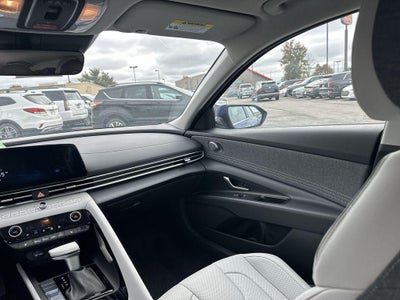 2025 Hyundai ELANTRA Limited