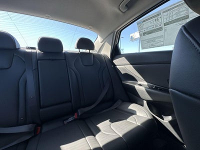 2025 Hyundai ELANTRA Limited