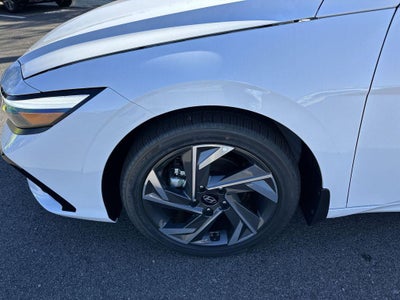 2025 Hyundai ELANTRA Limited