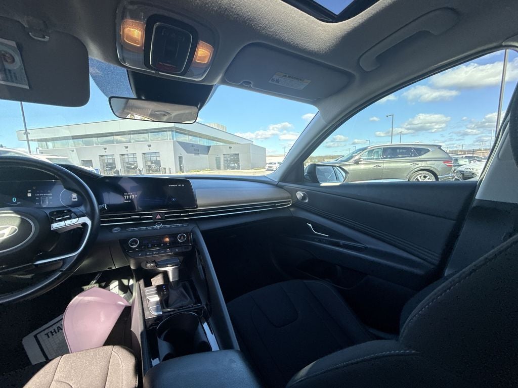 2024 Hyundai ELANTRA SEL