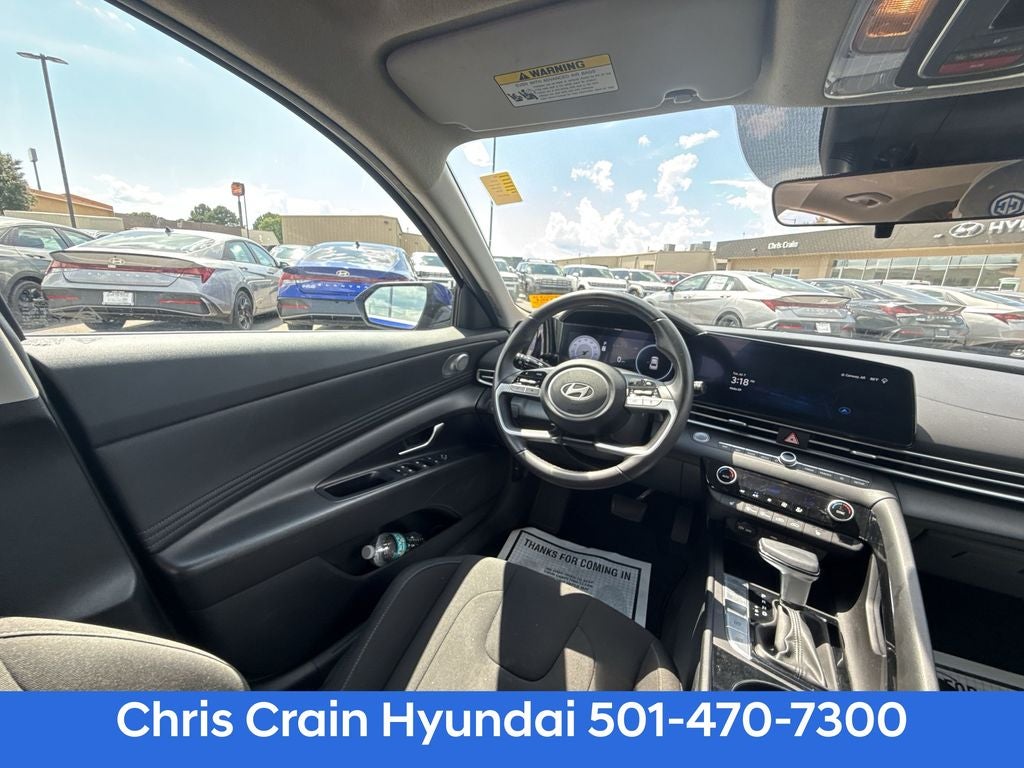 2024 Hyundai ELANTRA SEL