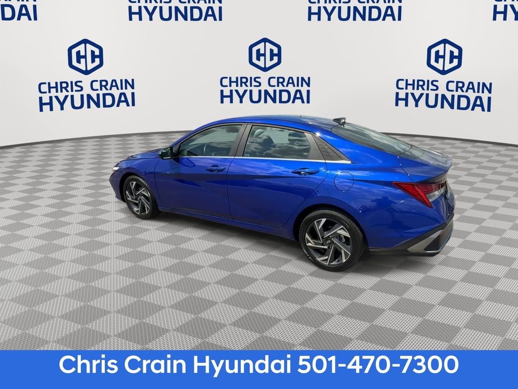 2024 Hyundai ELANTRA SEL