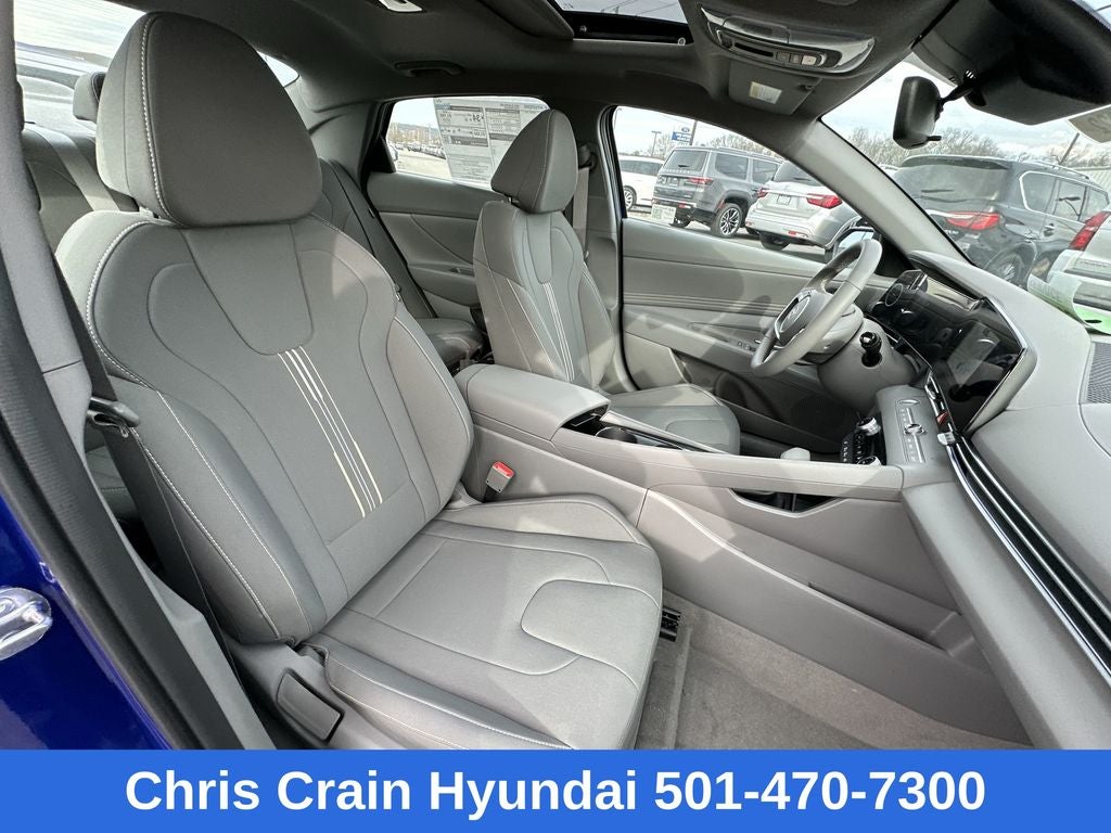 2025 Hyundai ELANTRA SEL Convenience