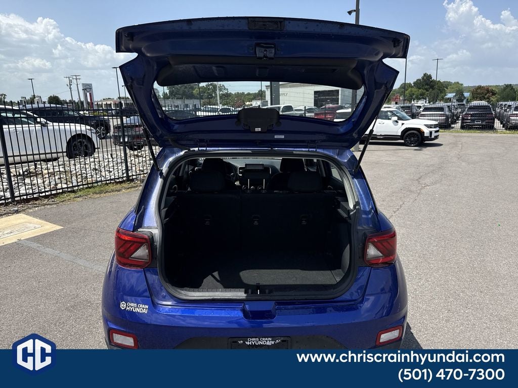 2025 Hyundai VENUE SE