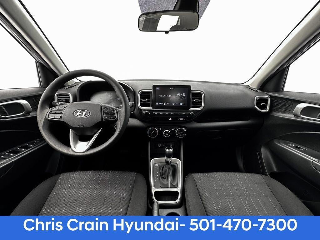 2025 Hyundai VENUE SE