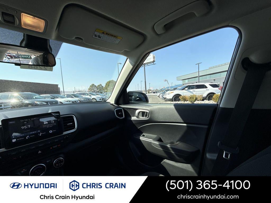 2025 Hyundai VENUE SEL