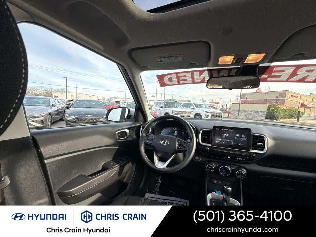 2025 Hyundai VENUE SEL