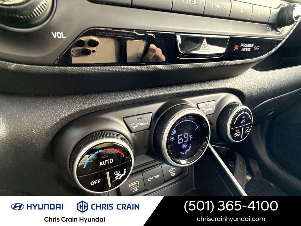 2025 Hyundai VENUE SEL