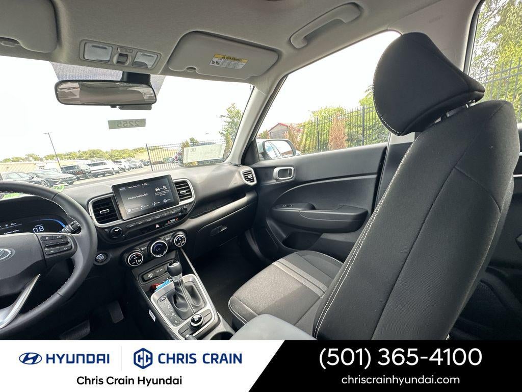 2025 Hyundai VENUE SEL