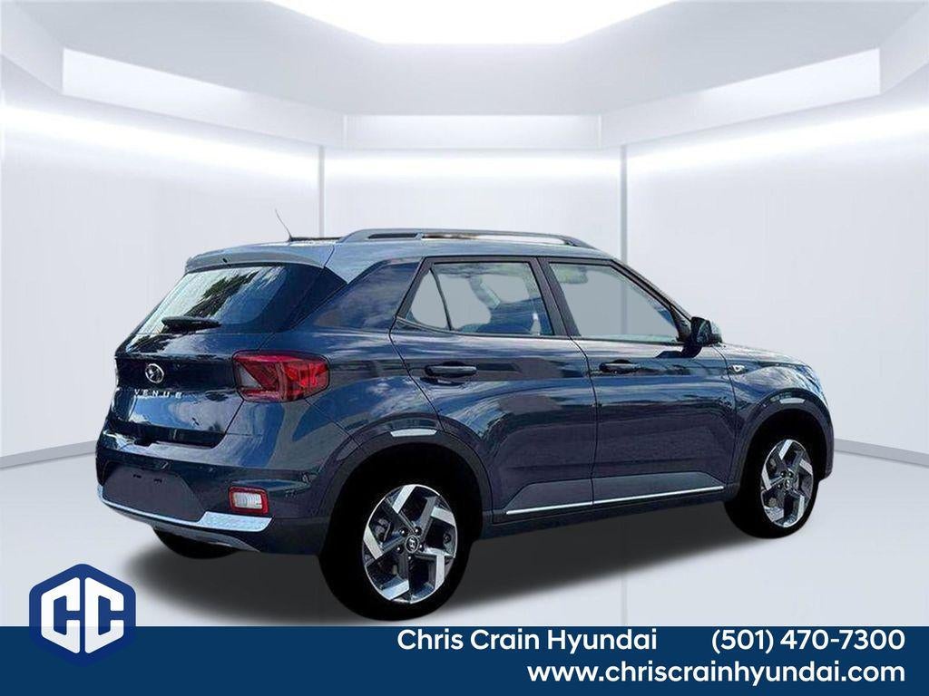 2026 Hyundai VENUE SEL W/Two-Tone Roof