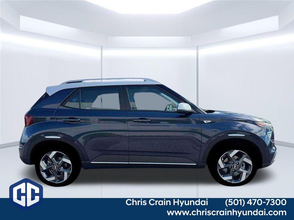 2026 Hyundai VENUE SEL W/Two-Tone Roof
