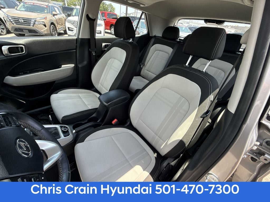 2024 Hyundai VENUE SEL