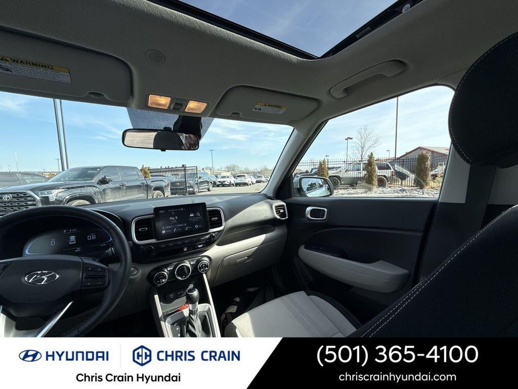 2025 Hyundai VENUE SEL