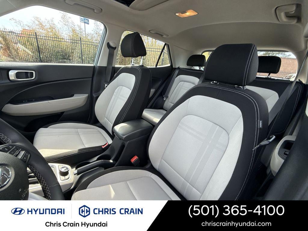 2025 Hyundai VENUE SEL