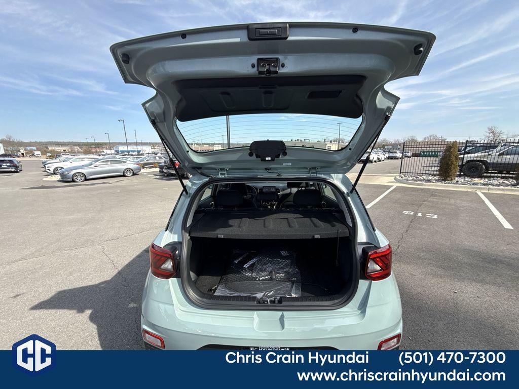 2025 Hyundai VENUE SEL