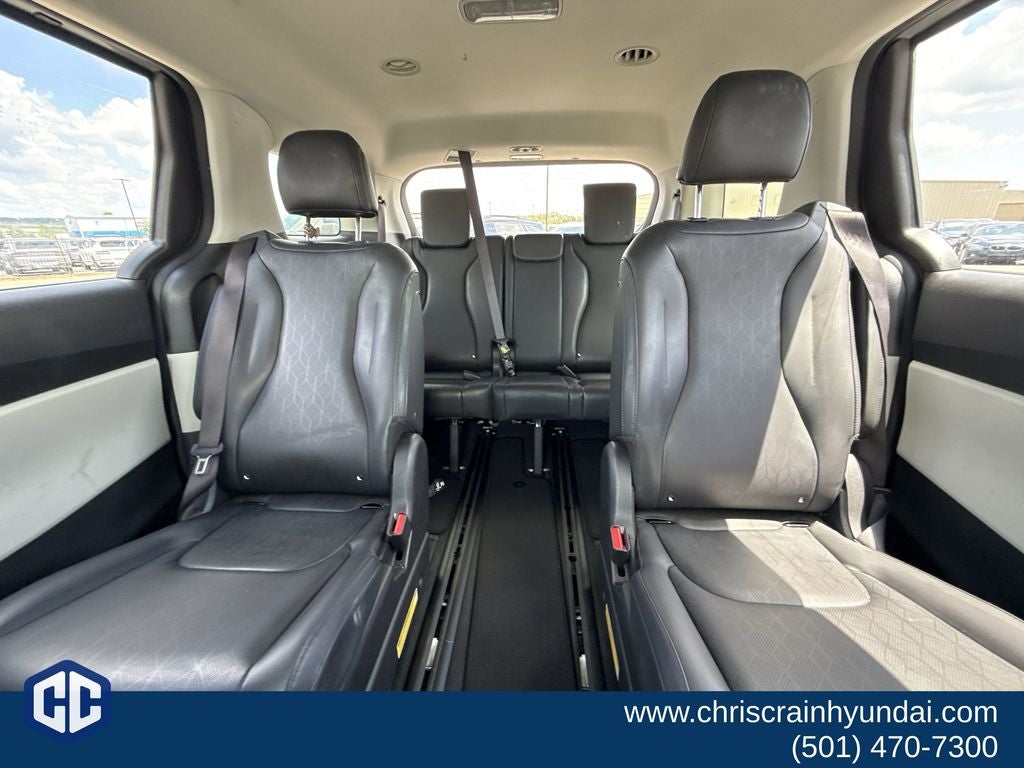 2023 Kia Carnival LX Seat Package