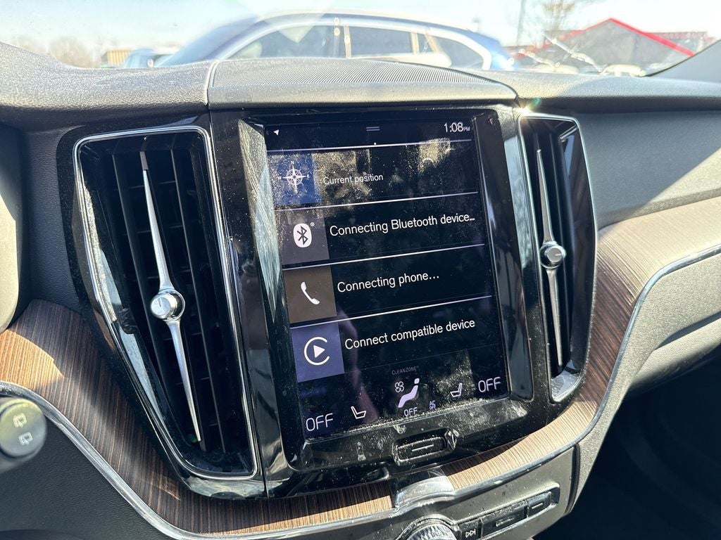 2021 Volvo XC60 T5 Momentum