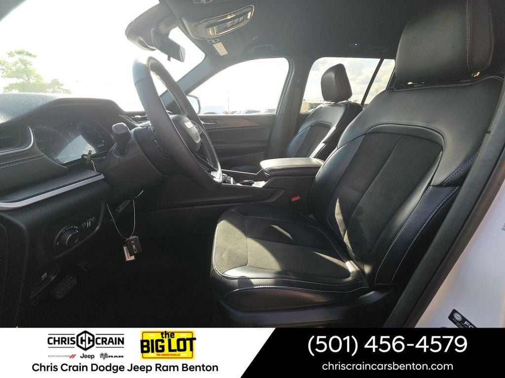 2025 Jeep Grand Cherokee Altitude 4x4