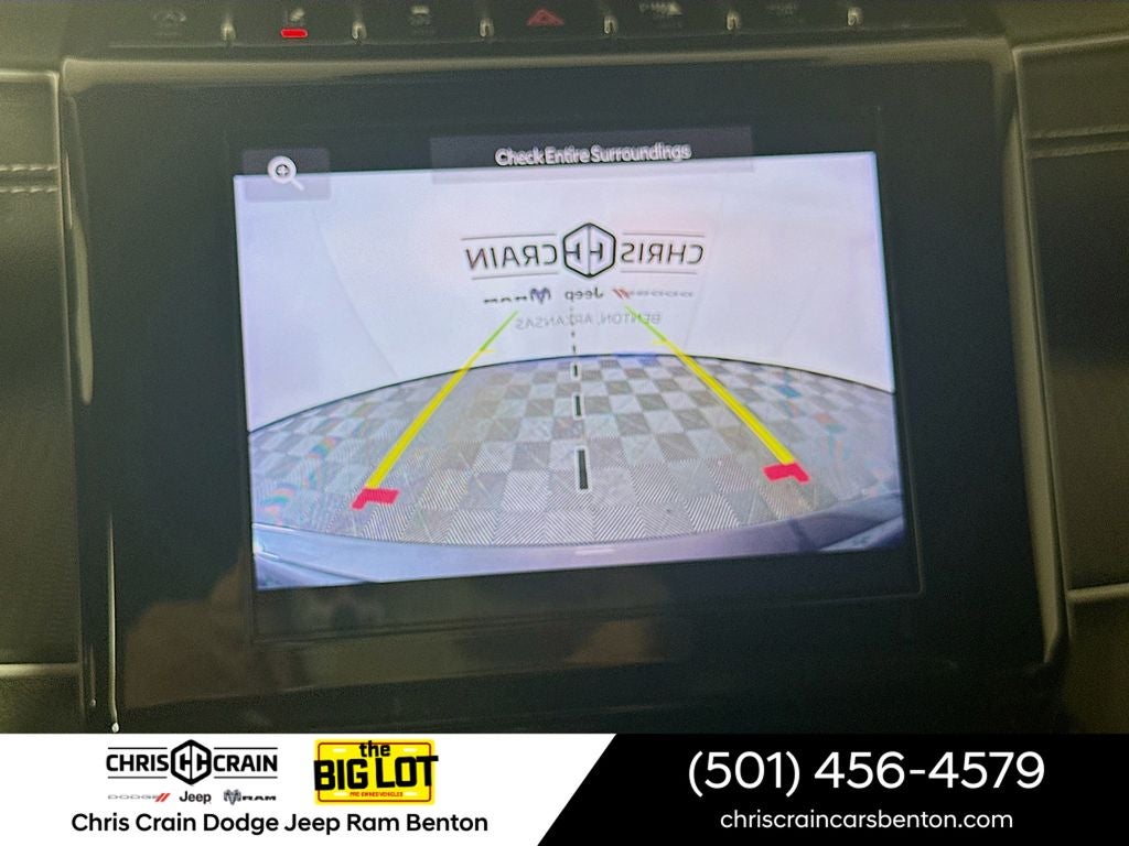 2023 Jeep Grand Cherokee Laredo 4x4