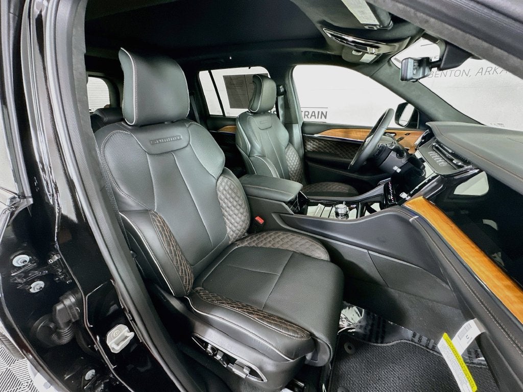 2026 Jeep Grand Cherokee Summit 4x4