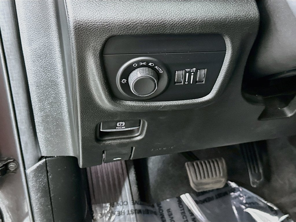 2024 Jeep Grand Cherokee L Laredo X 4x2