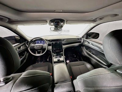 2024 Jeep Grand Cherokee L Laredo X 4x2