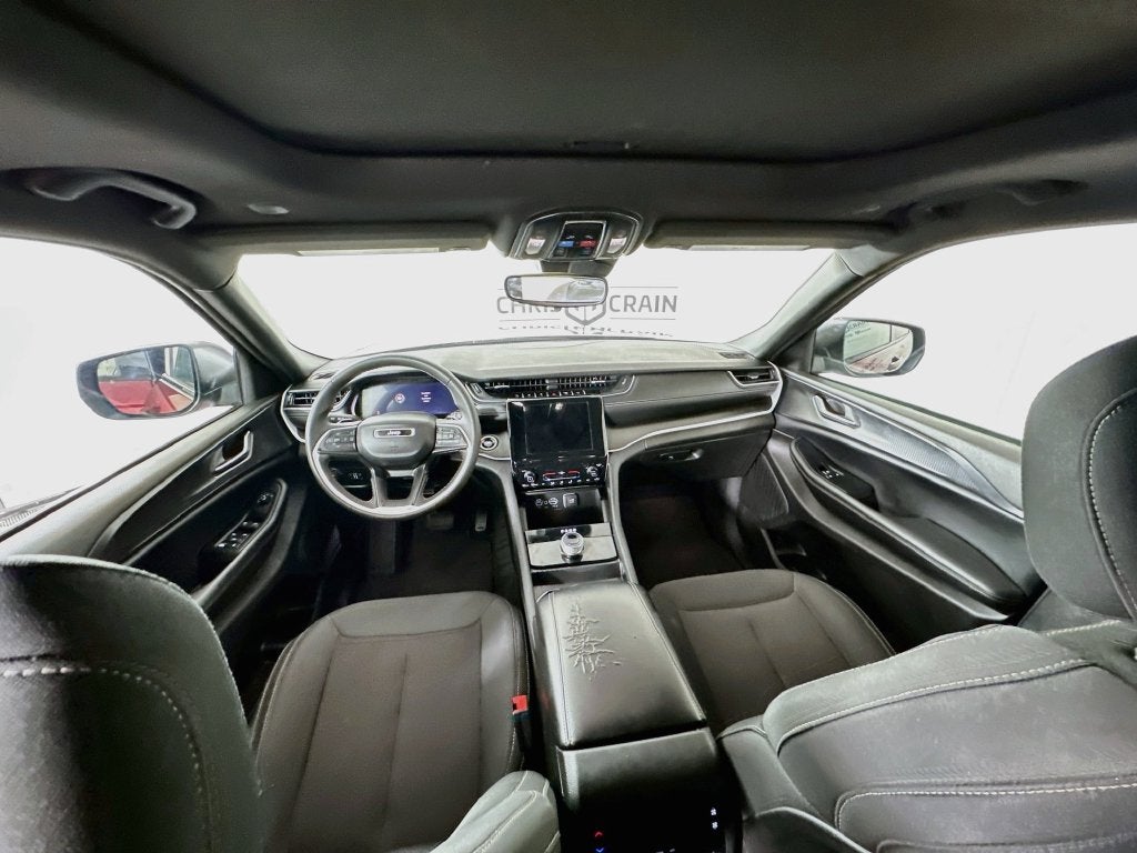 2024 Jeep Grand Cherokee L Laredo X 4x2
