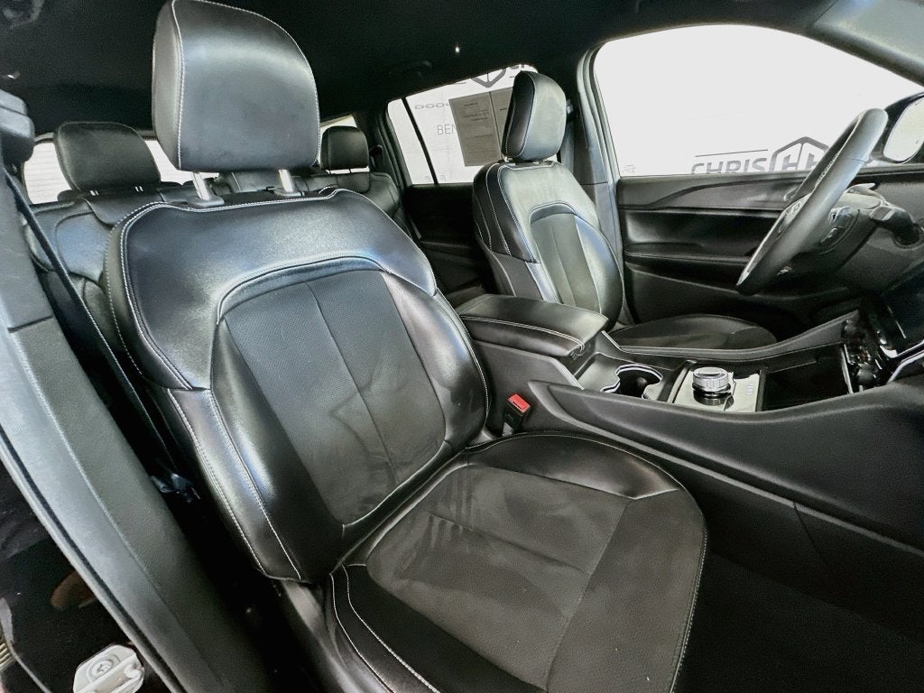 2024 Jeep Grand Cherokee L Altitude 4x4