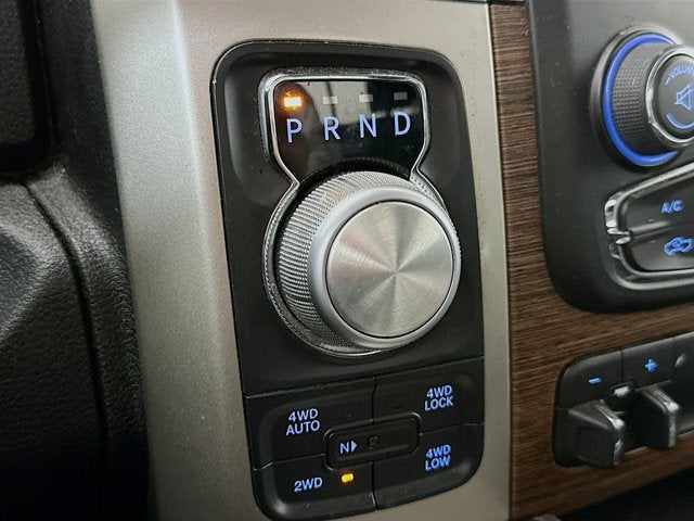 2017 RAM 1500 Laramie Crew Cab 4x4 5'7' Box