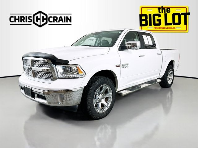2017 RAM 1500 Laramie Crew Cab 4x4 5'7' Box