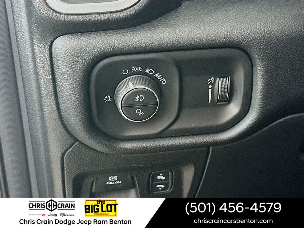 2021 RAM 1500 Big Horn Quad Cab 4x4 6'4' Box