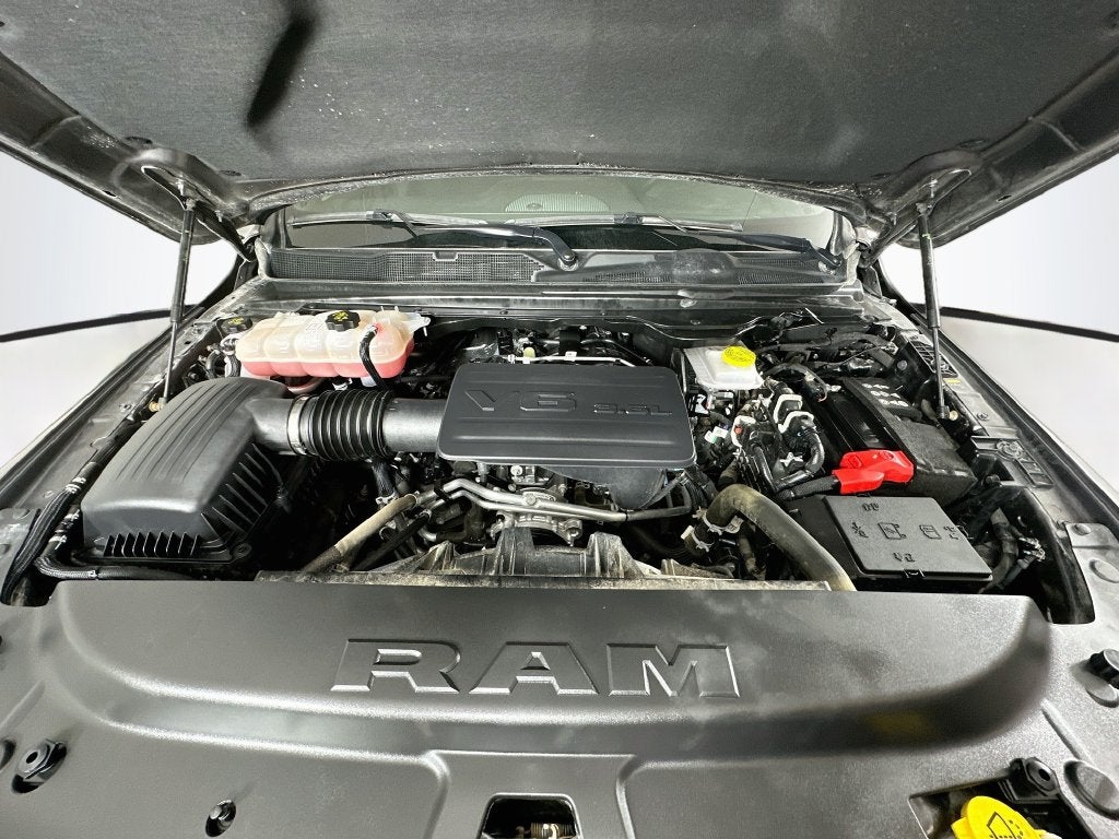 2025 RAM 1500 Lone Star Crew Cab 4x4 5'7' Box