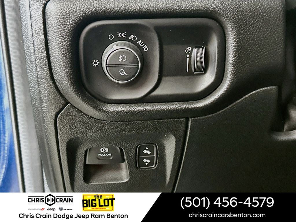 2022 RAM 1500 Big Horn Crew Cab 4x4 5'7' Box