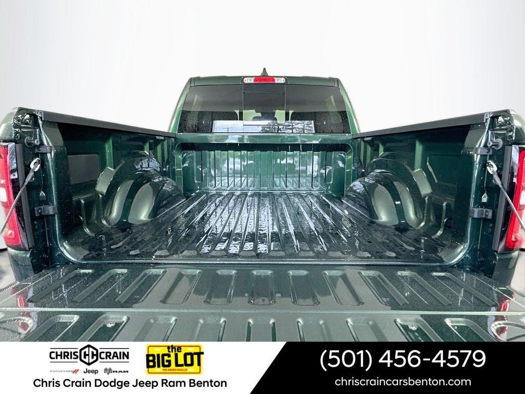 2026 RAM 1500 Tradesman Crew Cab 4x4 5'7' Box