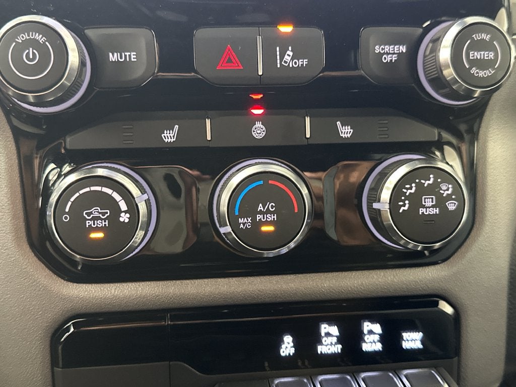 2026 RAM 1500 Big Horn Crew Cab 4x4 5'7' Box