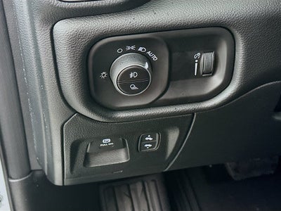 2026 RAM 1500 Big Horn Crew Cab 4x4 5'7' Box