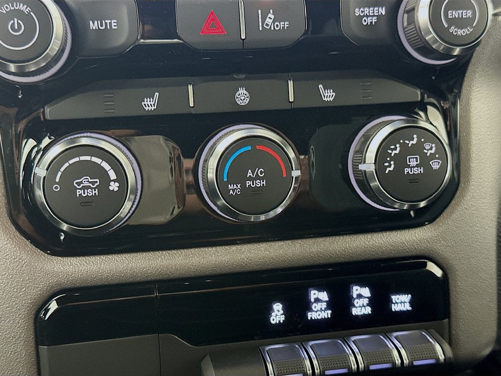 2026 RAM 1500 Big Horn Crew Cab 4x4 5'7' Box