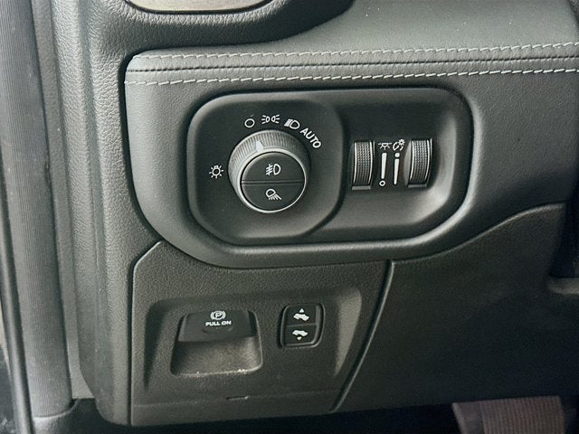 2019 RAM 1500 Limited Crew Cab 4x4 5'7' Box