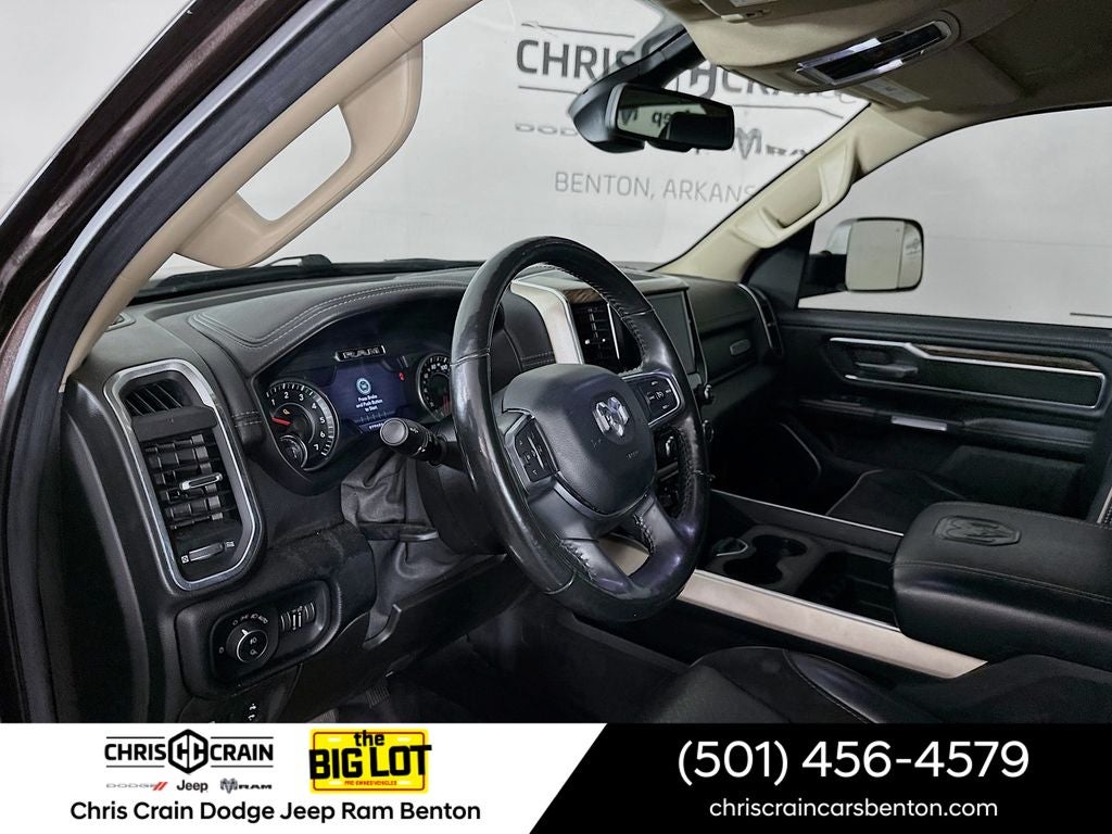 2019 RAM 1500 Laramie Crew Cab 4x4 5'7' Box