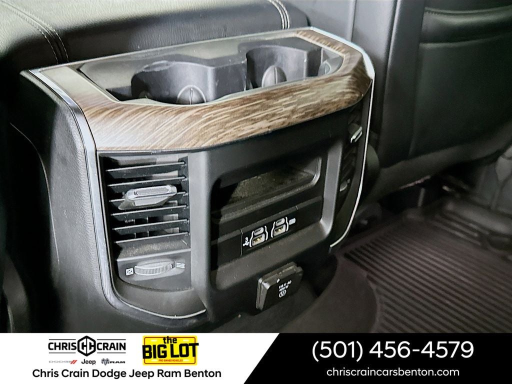 2019 RAM 1500 Laramie Crew Cab 4x4 5'7' Box