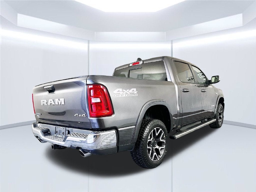 2026 RAM 1500 Laramie Crew Cab 4x4 5'7' Box