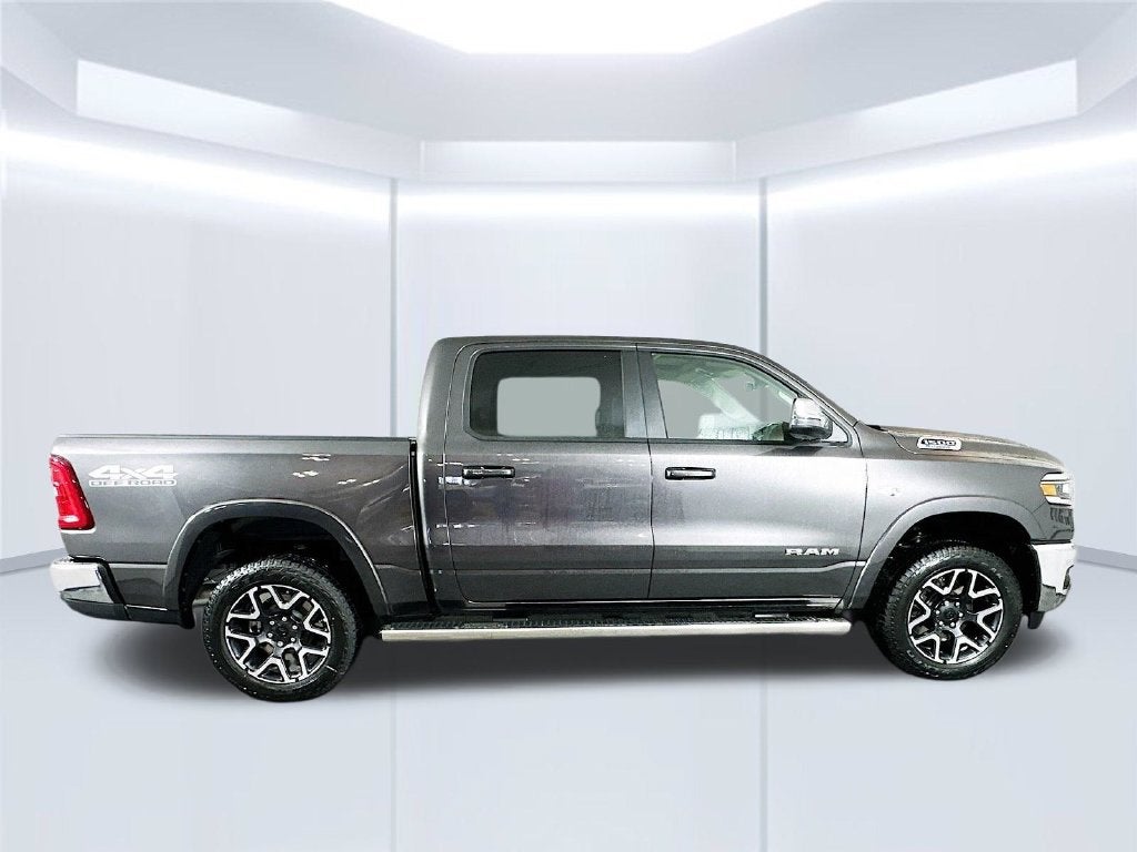 2026 RAM 1500 Laramie Crew Cab 4x4 5'7' Box