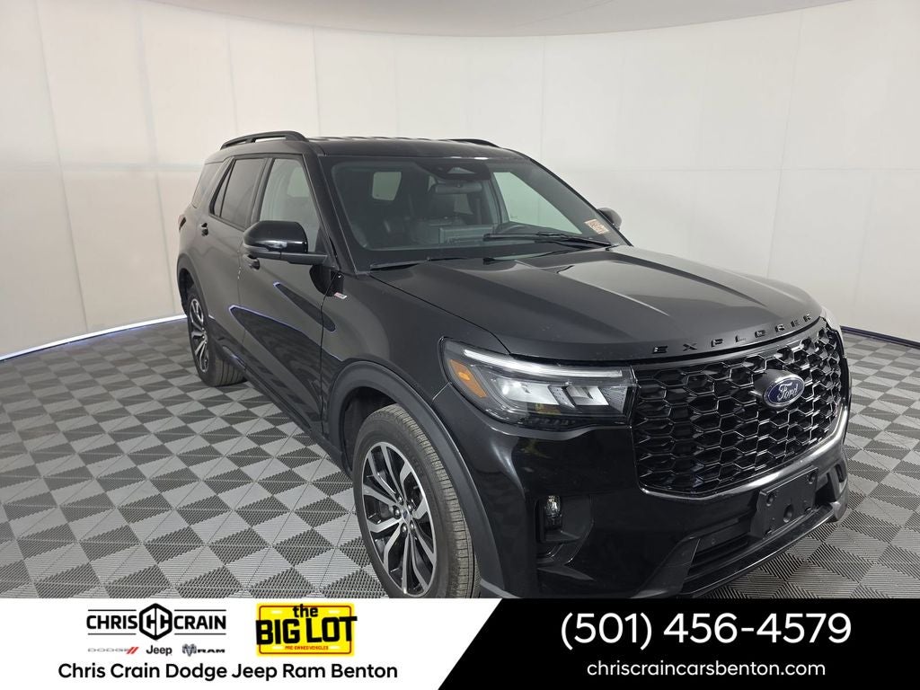 2025 Ford Explorer ST-Line