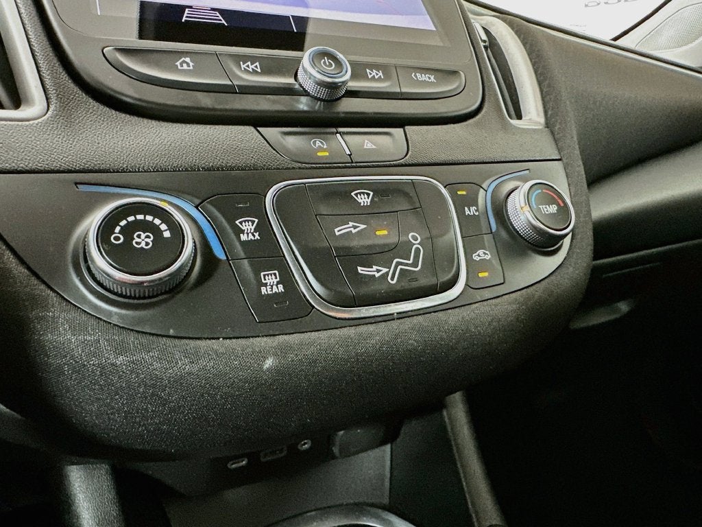 2021 Chevrolet Malibu FWD 1FL