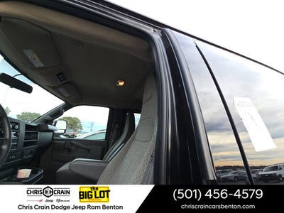 2025 Chevrolet Express 3500 LS Passenger