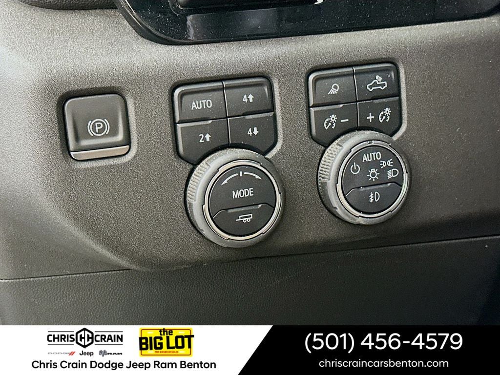 2023 Chevrolet Silverado 1500 4WD Crew Cab Short Bed High Country