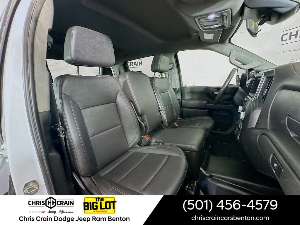 2024 GMC Sierra 3500HD Chassis Pro